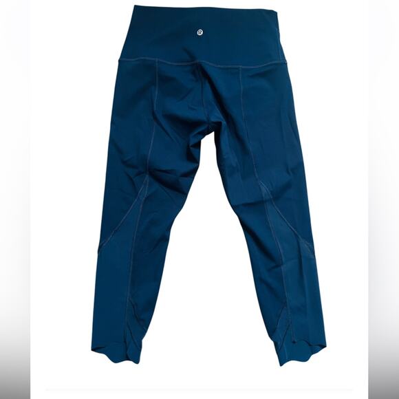 Lululemon Wunder Under Crop High-Rise *Roll Down Scallop Full-On Navy Size 8 - Picture 4 of 7